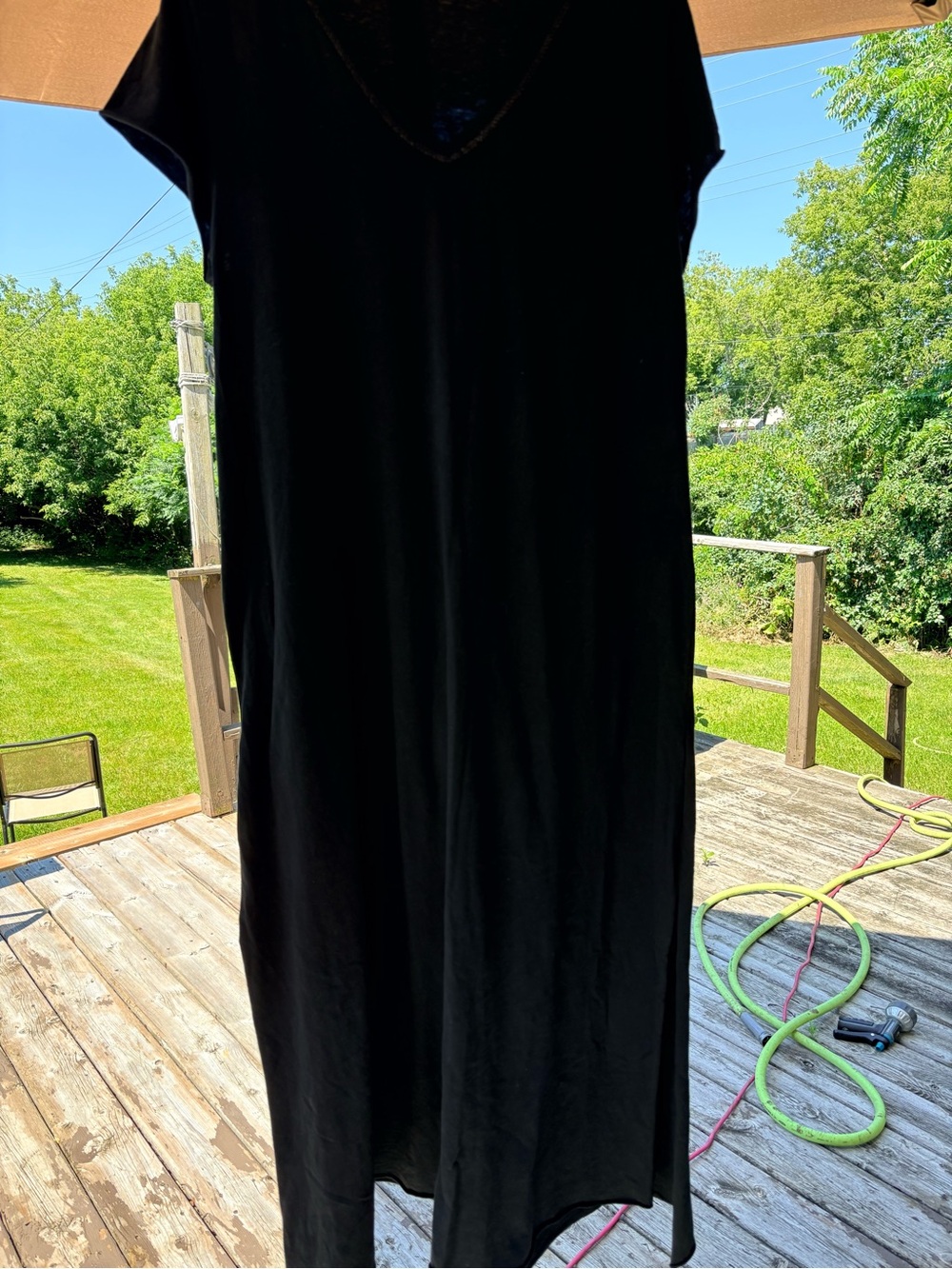 Angela Mara Black V-Neck Maxi Dress